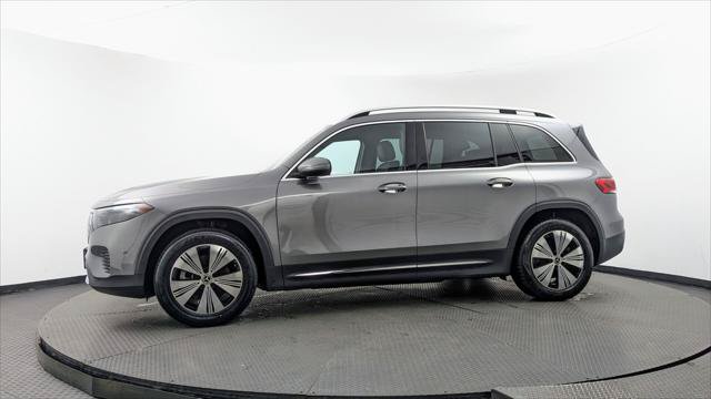Used 2023 Mercedes-Benz EQB 300 4MATIC image 3