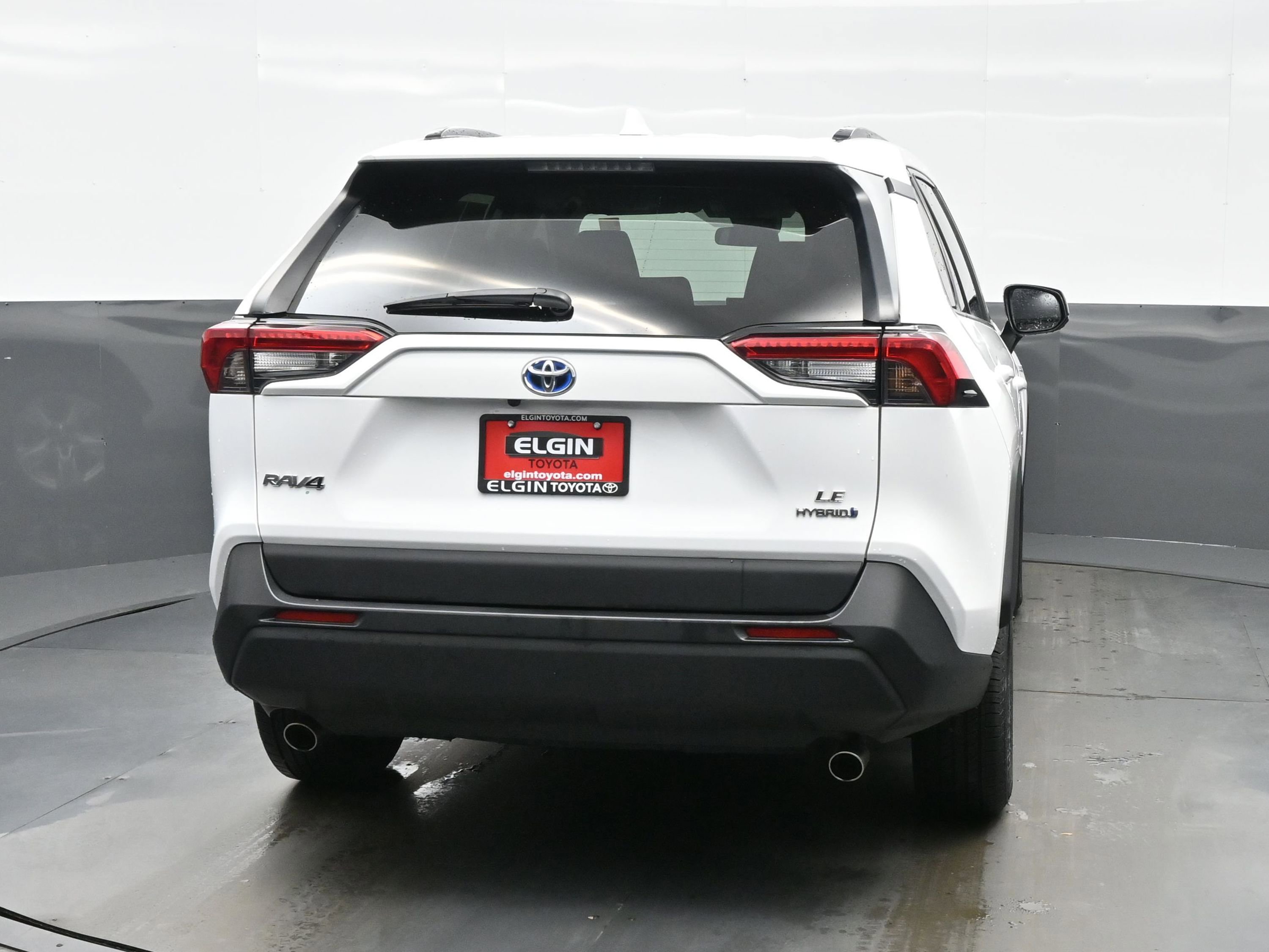 Used 2021 Toyota RAV4 LE AWD/4WD image 5