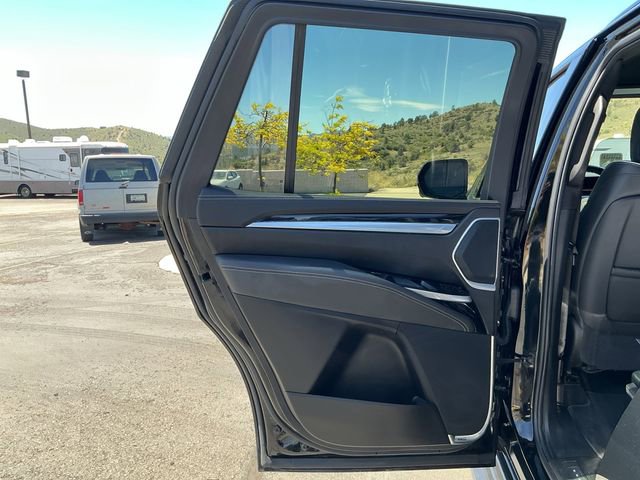 Used 2025 Cadillac Escalade Sport w/ LPO, ONYX Package AWD/4WD image 20