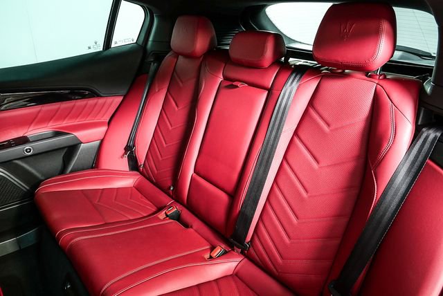 Used 2023 Maserati Grecale Modena AWD/4WD image 18