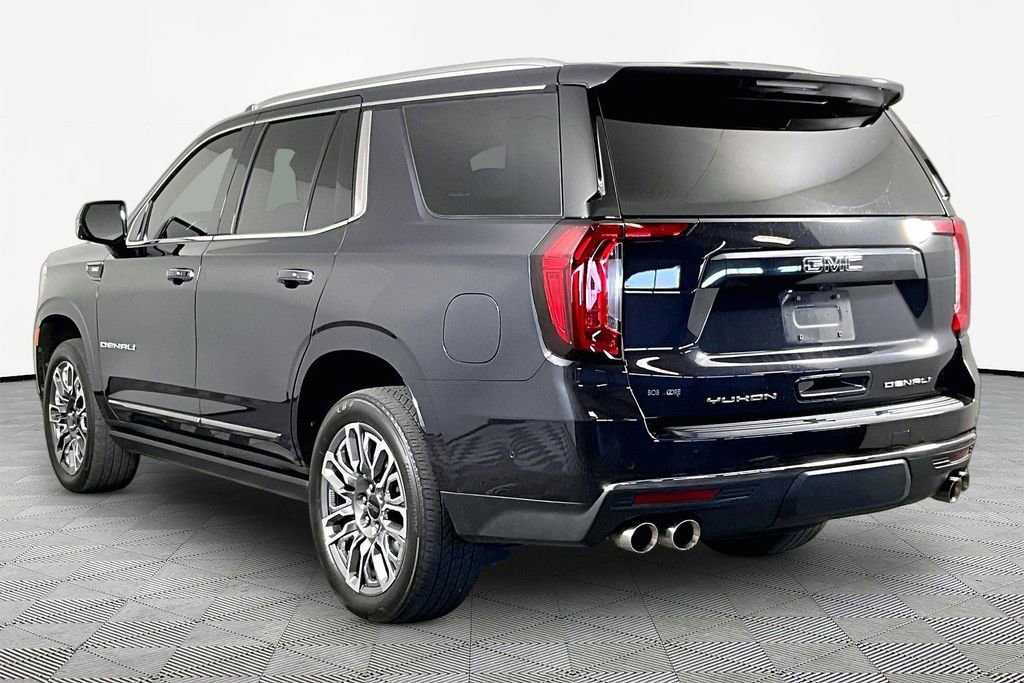 Used 2023 GMC Yukon Denali Ultimate AWD/4WD image 3