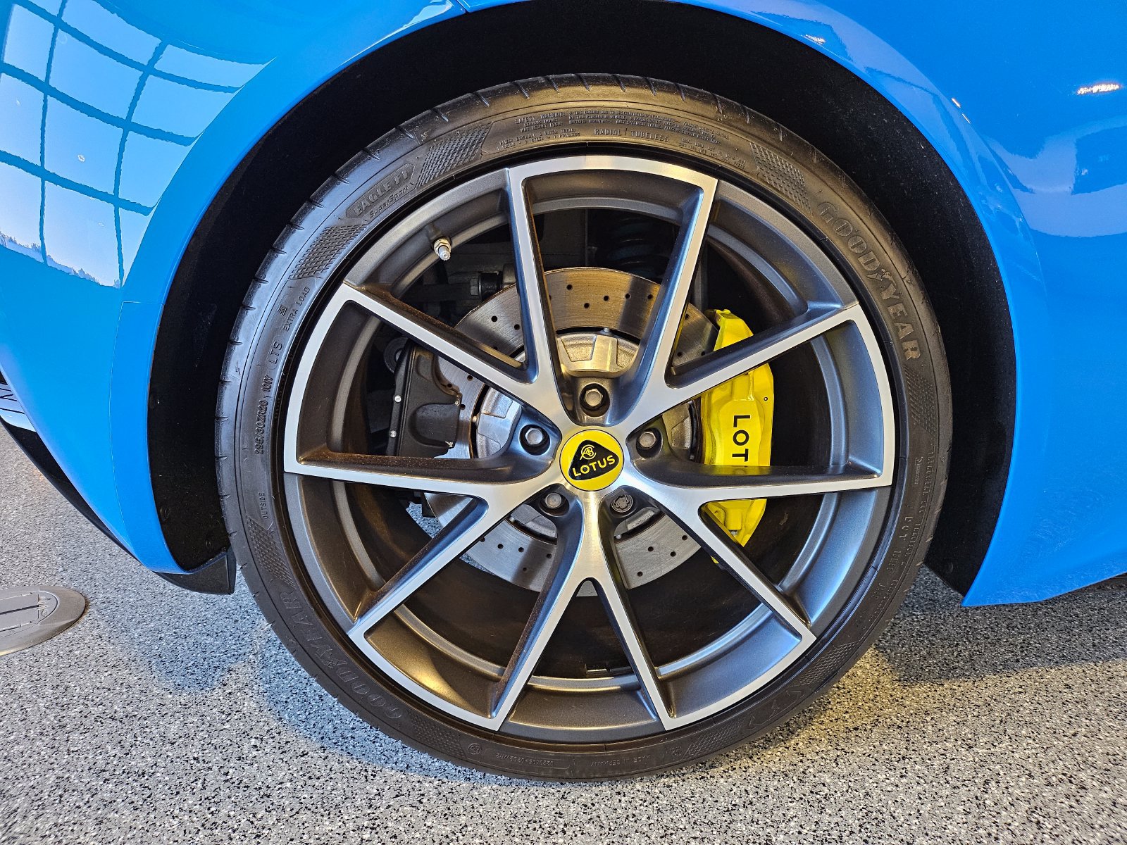 Used 2024 Lotus Emira First Edition RWD image 15