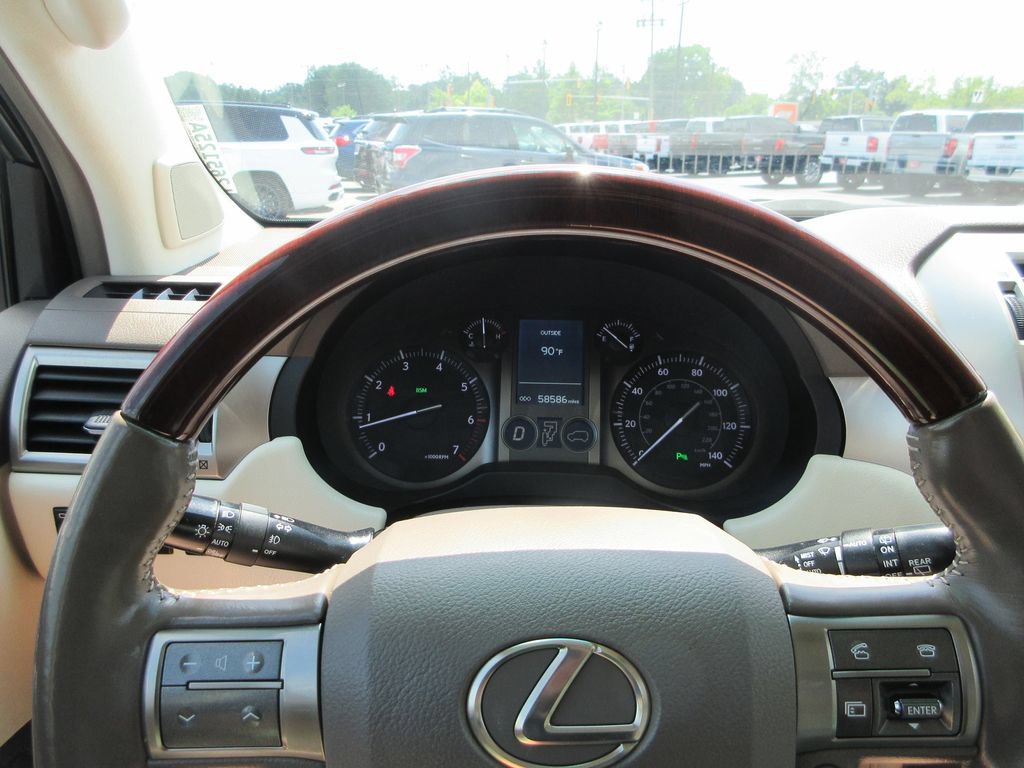 Used 2018 Lexus GX 460 Premium w/ Premium Package AWD/4WD image 31