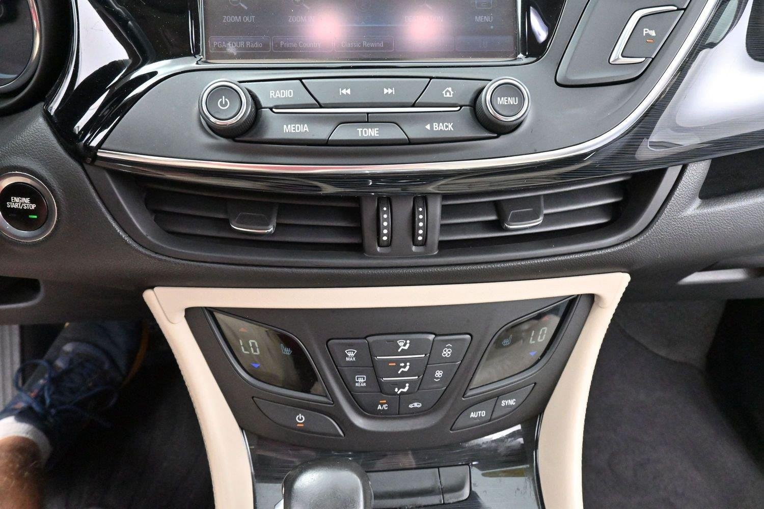 Used 2017 Buick Envision Essence FWD image 27