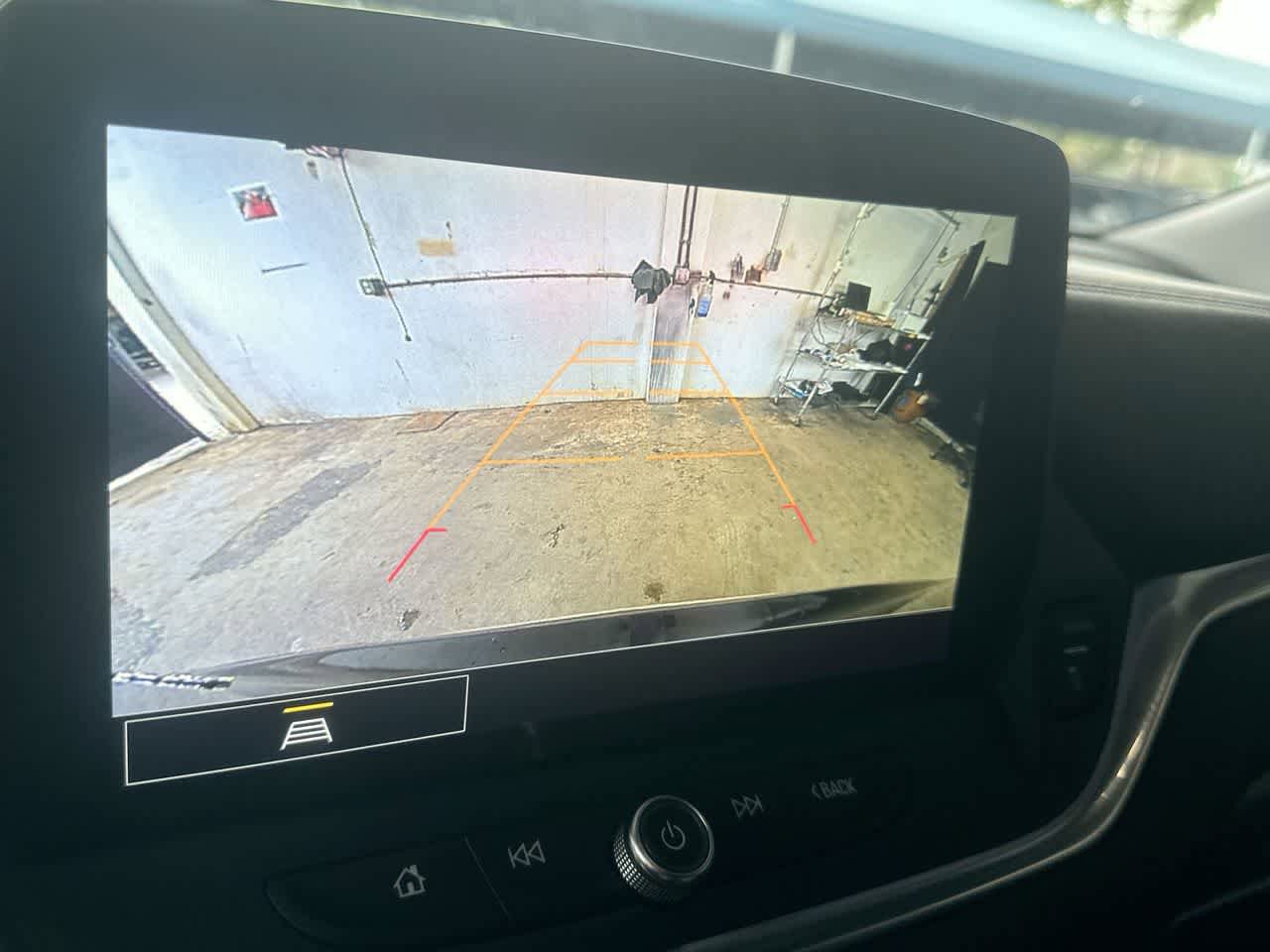 Used 2025 Chevrolet Blazer LT FWD image 19