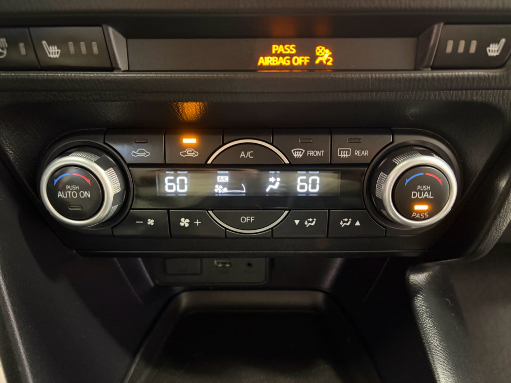 Used 2018 MAZDA MAZDA3 Grand Touring w/ Premium Equipment Package image 20