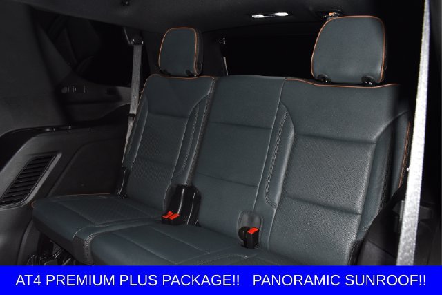 Used 2025 GMC Yukon AT4 w/ AT4 Premium Plus Package AWD/4WD image 14