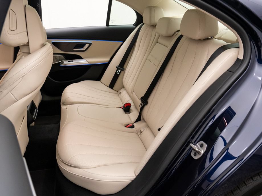 New 2026 Mercedes-Benz E 350 4MATIC Sedan image 20