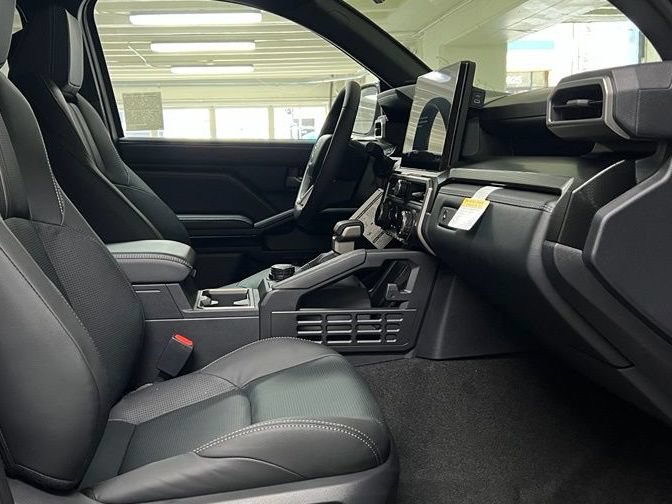 New 2026 Toyota 4Runner Limited AWD/4WD image 16