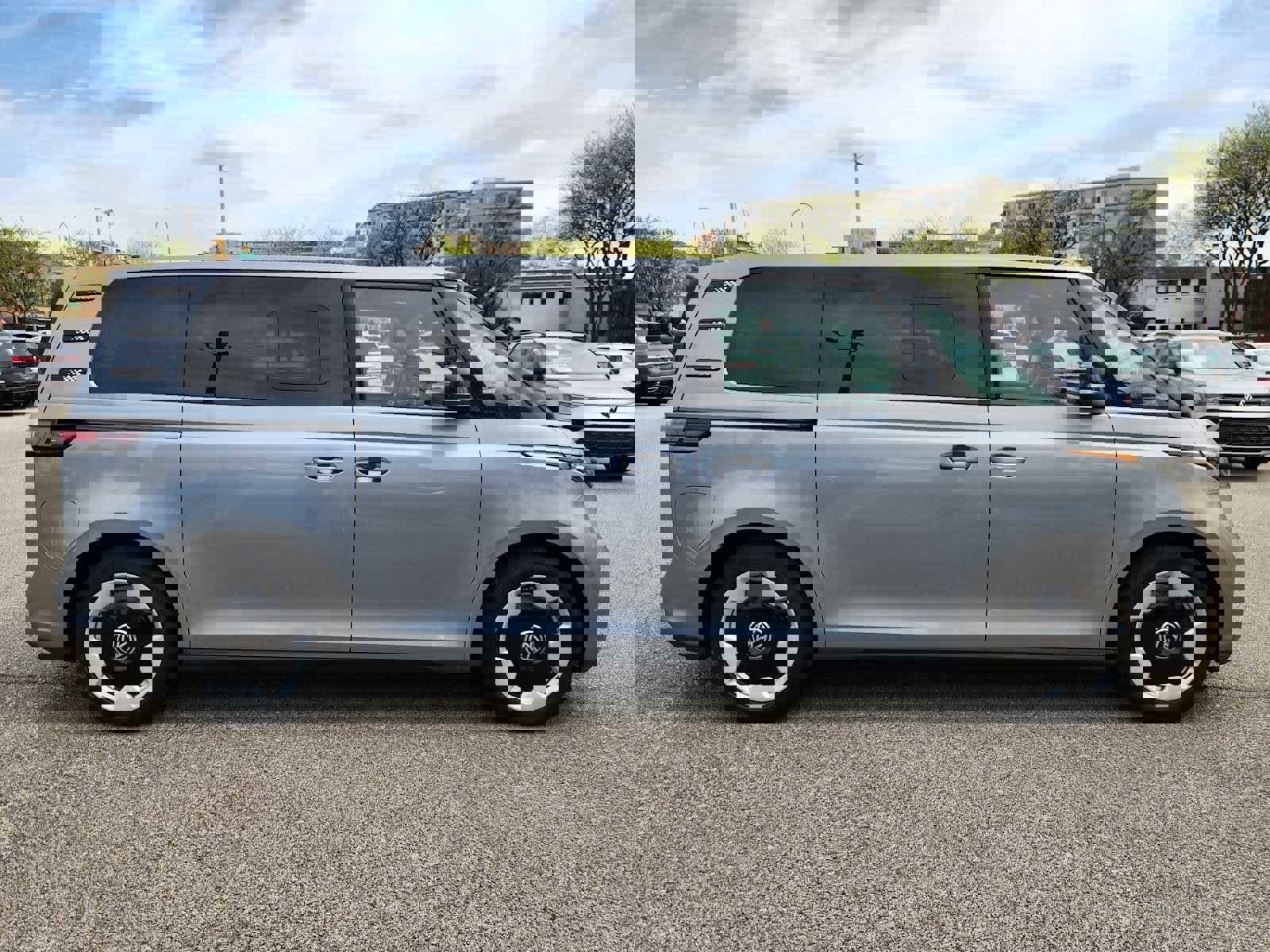 New 2025 Volkswagen ID. Buzz Pro S image 6