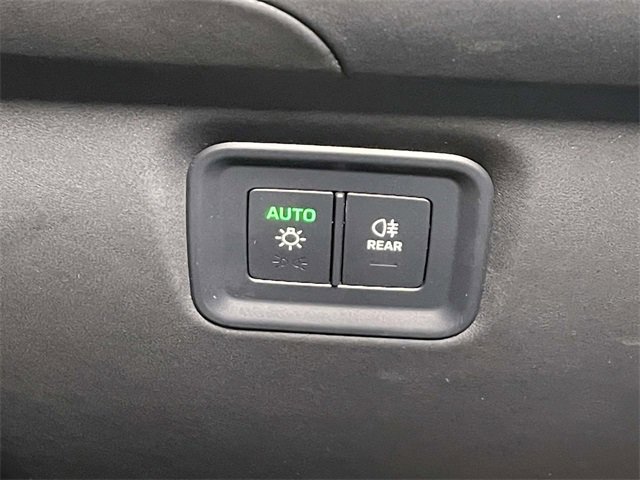 Certified 2024 Porsche Cayenne image 38