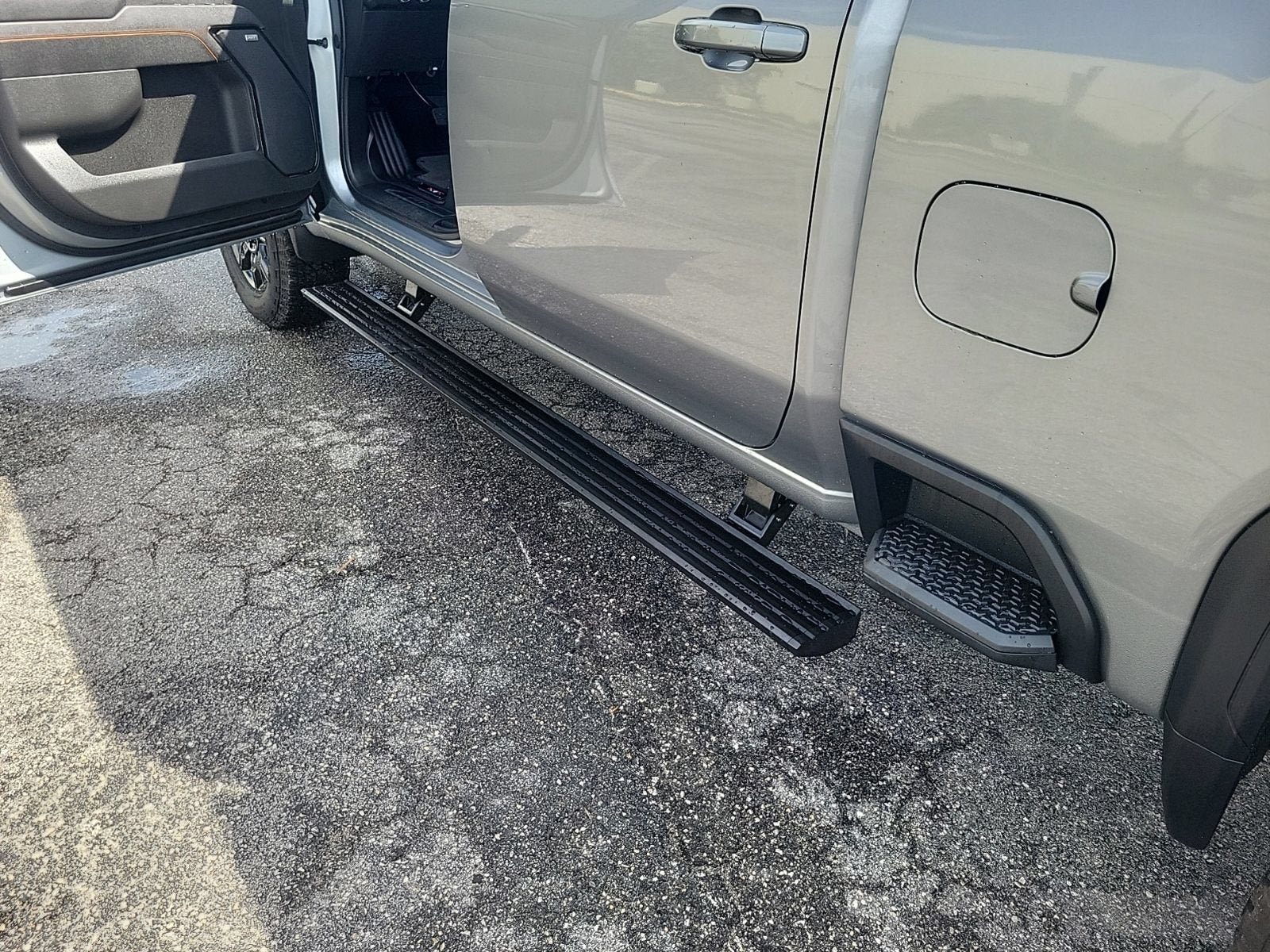 Used 2026 GMC Sierra 2500 AT4 w/ AT4 Premium Plus Package AWD/4WD image 10