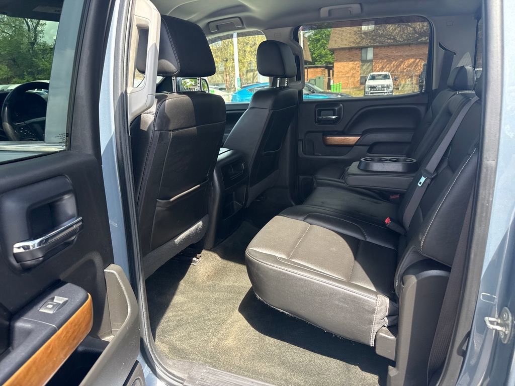 Used 2016 Chevrolet Silverado 1500 LTZ w/ LTZ Plus Package AWD/4WD image 23