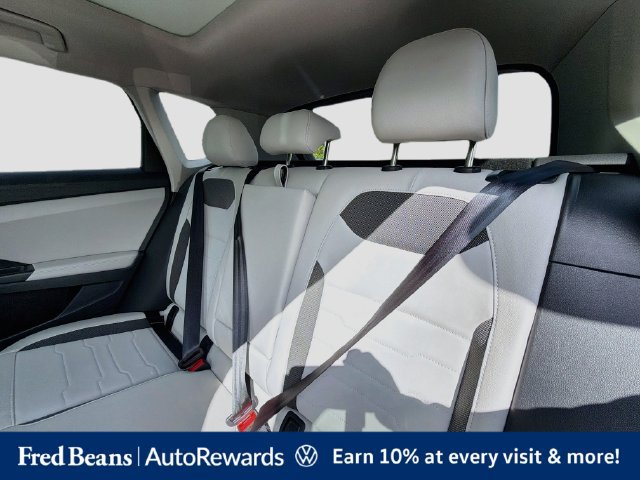 New 2026 Volkswagen Taos SE AWD/4WD image 17