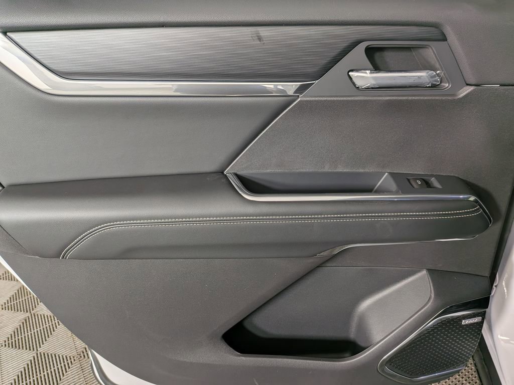 New 2026 GMC Acadia Elevation image 31