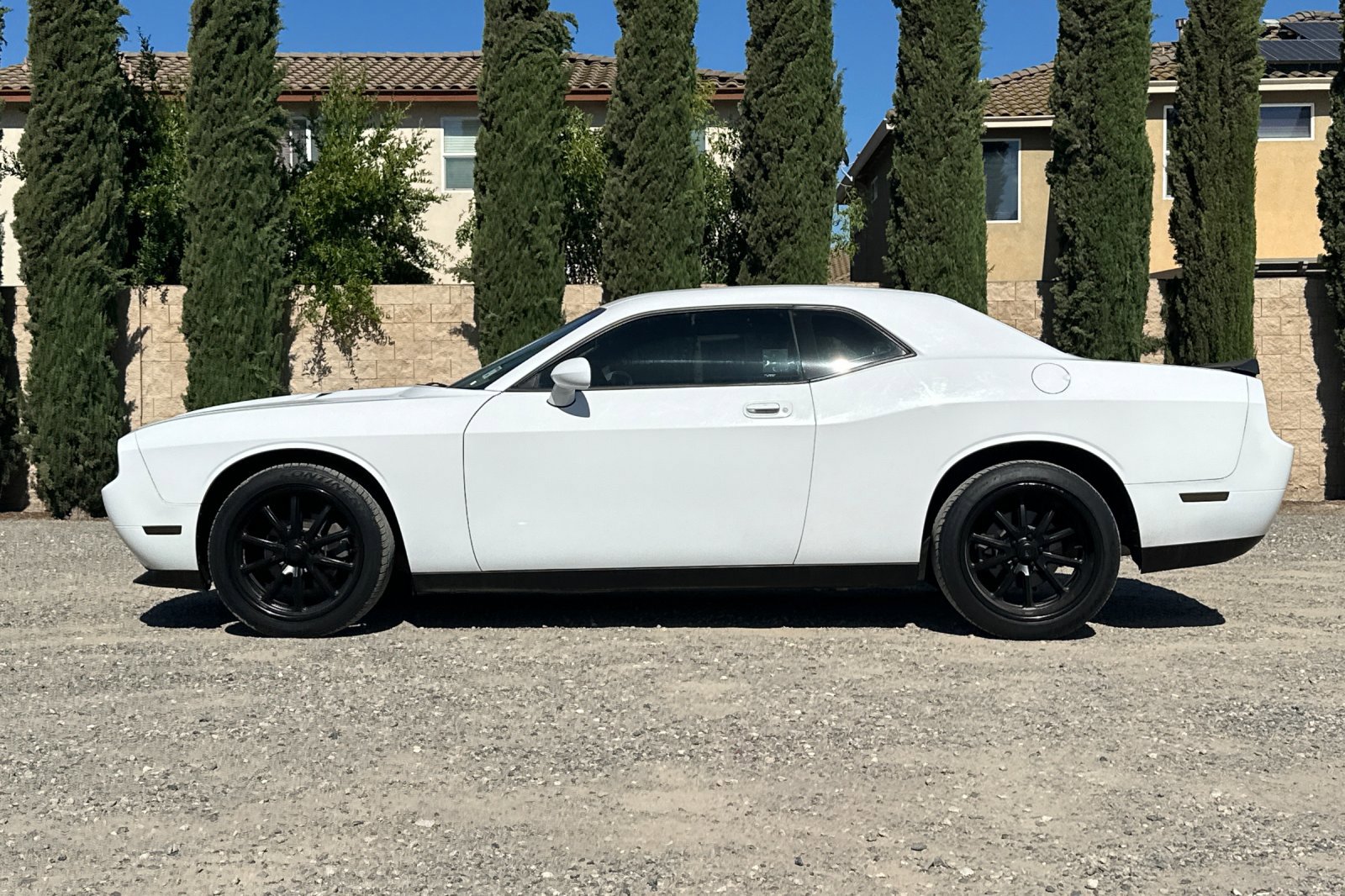 Used 2010 Dodge Challenger SE RWD image 7