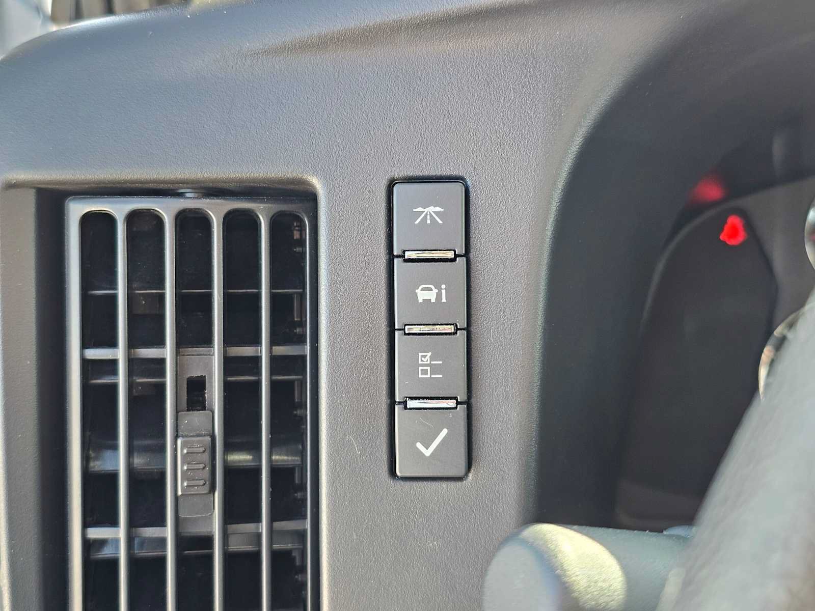 Used 2025 Chevrolet Express 2500 w/ Driver Convenience Package RWD image 31