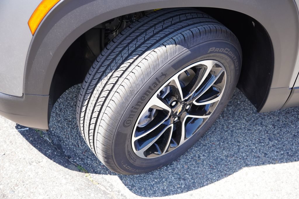 New 2026 Chevrolet TrailBlazer LT w/ LT Cold Weather Package AWD/4WD image 9