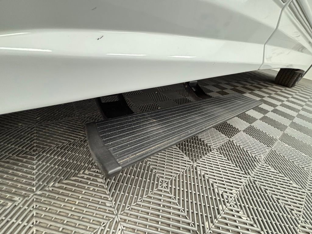 Used 2020 Chevrolet Express 2500 Extended w/ Enhanced Convenience Package image 17