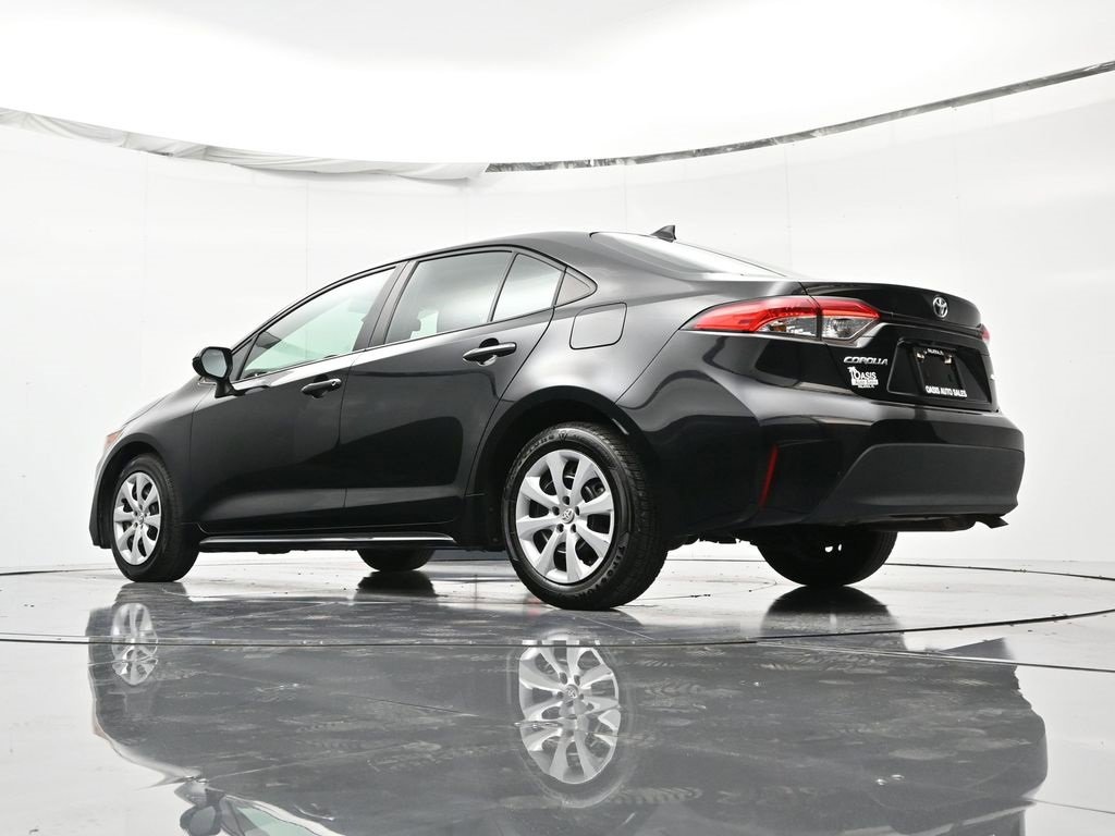 Used 2023 Toyota Corolla LE image 47
