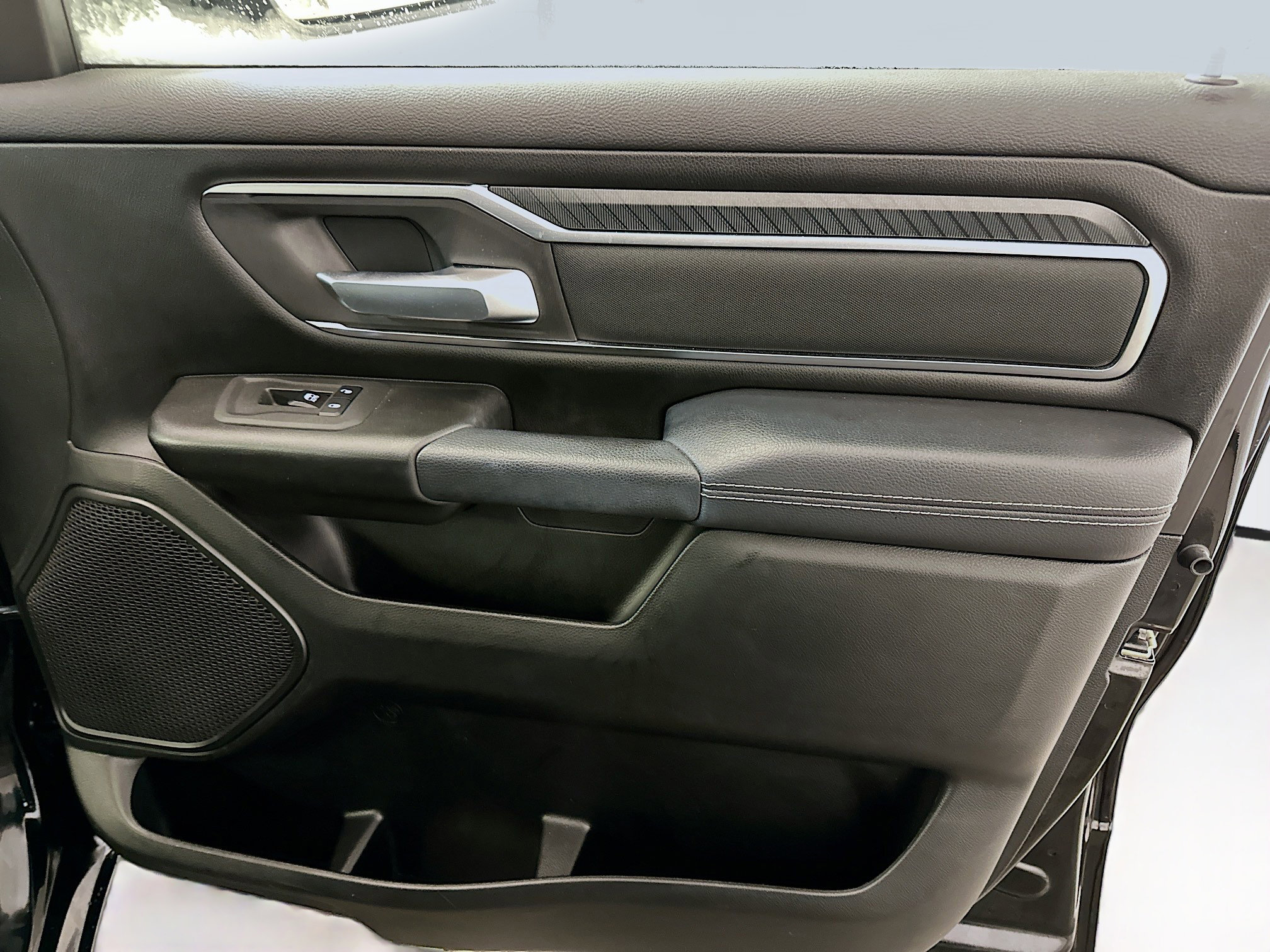 Used 2025 RAM 1500 Big Horn AWD/4WD image 32