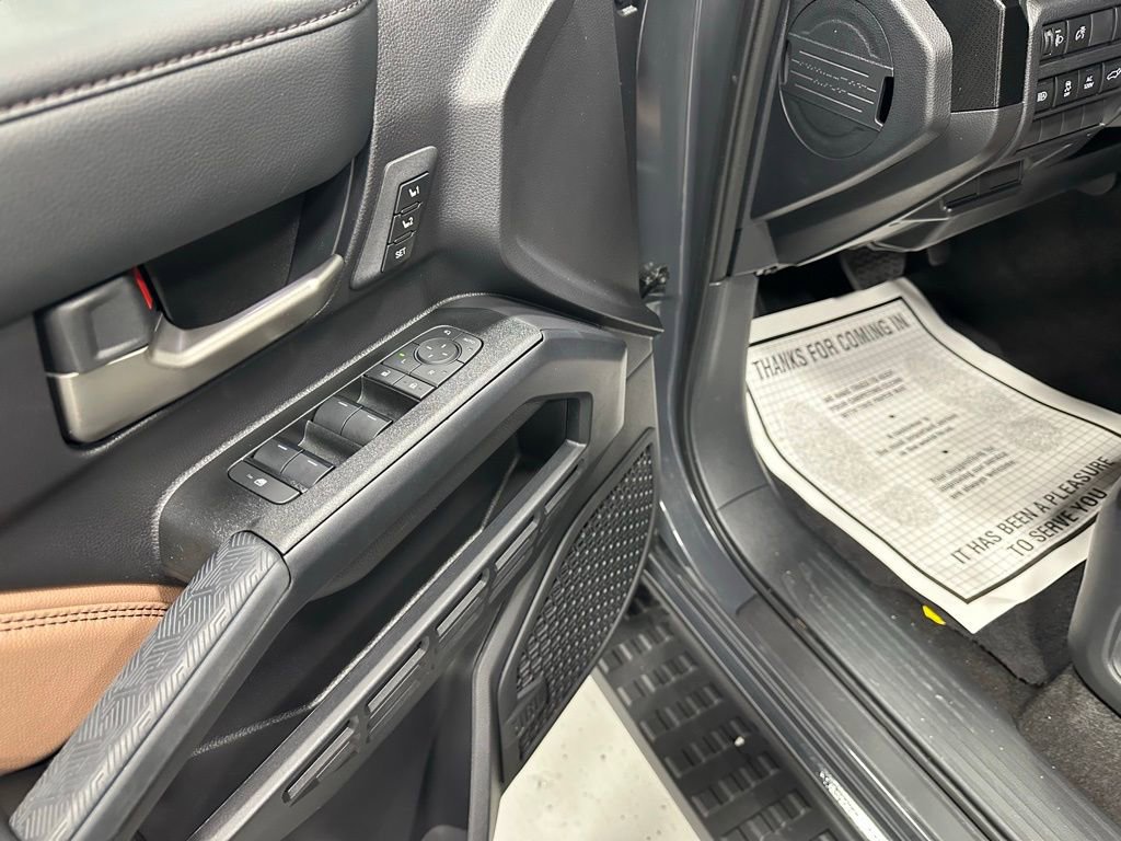 Used 2025 Toyota 4Runner Limited image 9