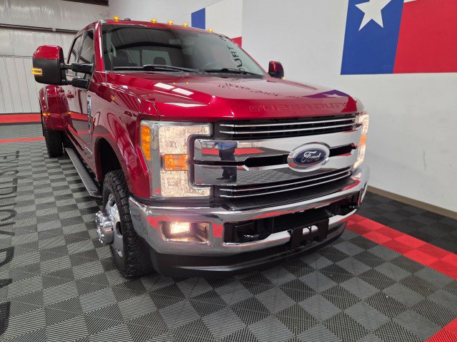 Used 2017 Ford F350 Lariat w/ FX4 Off-Road Package image 23