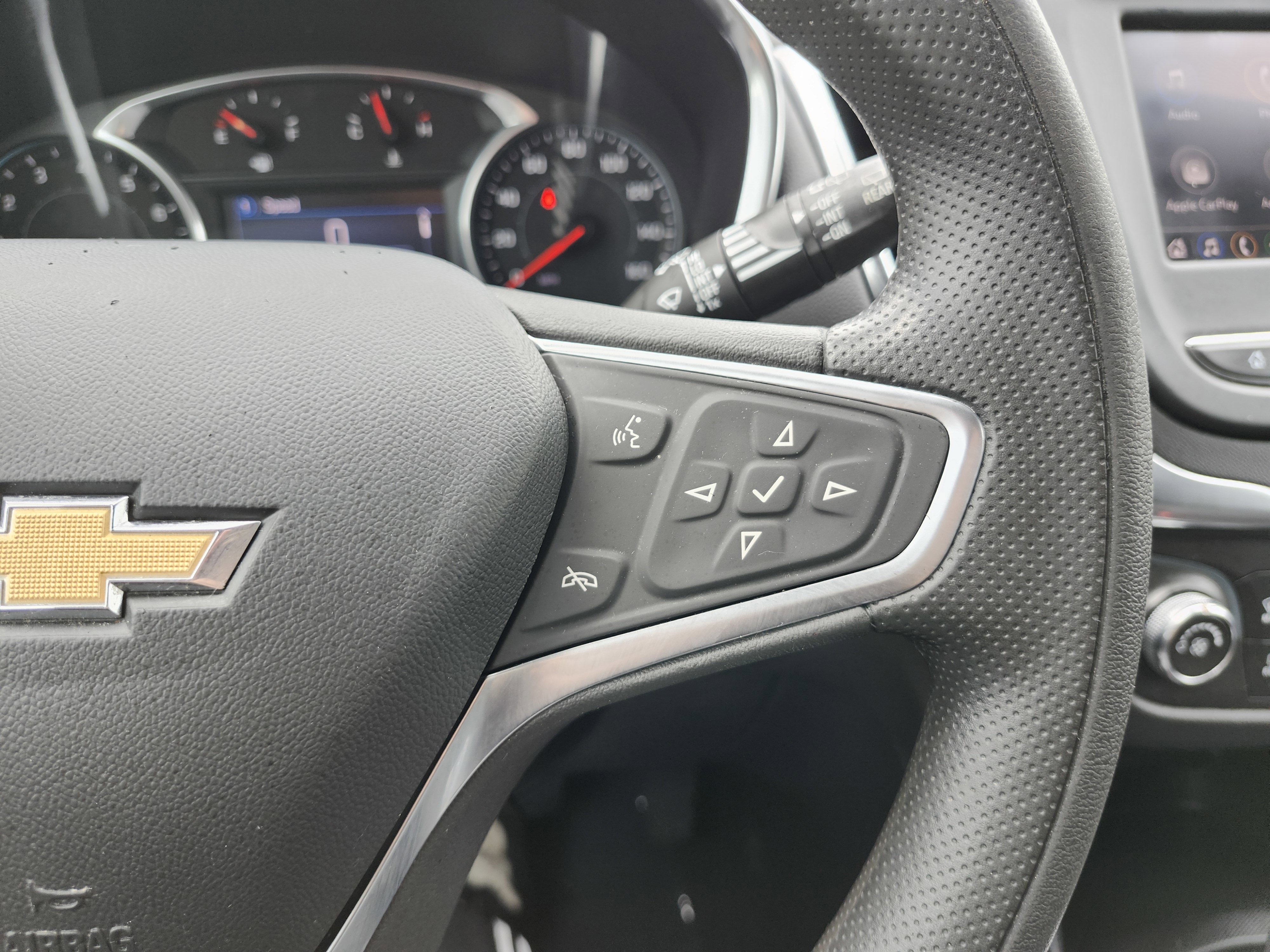 Used 2022 Chevrolet Equinox LT FWD image 32