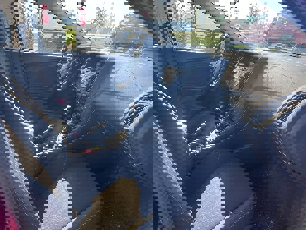 Used 2016 Ford Focus SE FWD image 14