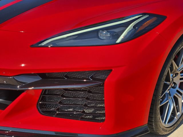 Used 2024 Chevrolet Corvette Z06 RWD image 17