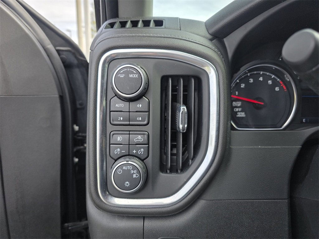 Used 2022 Chevrolet Silverado 1500 RST image 24