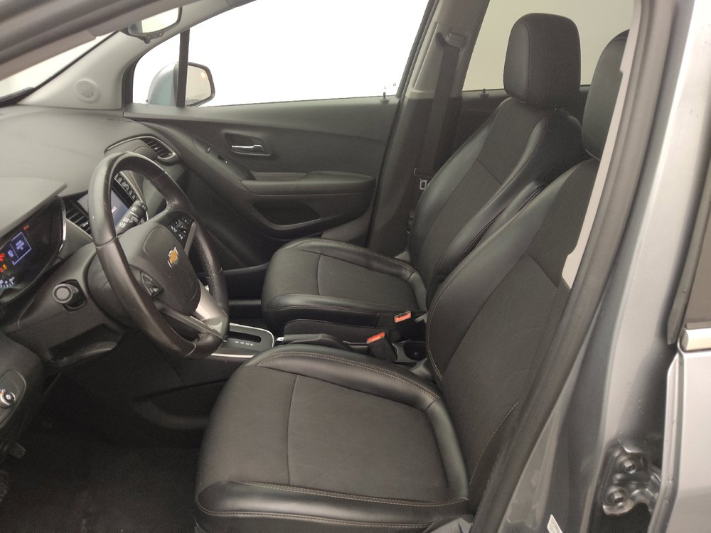 Used 2020 Chevrolet Trax LT w/ Driver Confidence Package AWD/4WD image 17