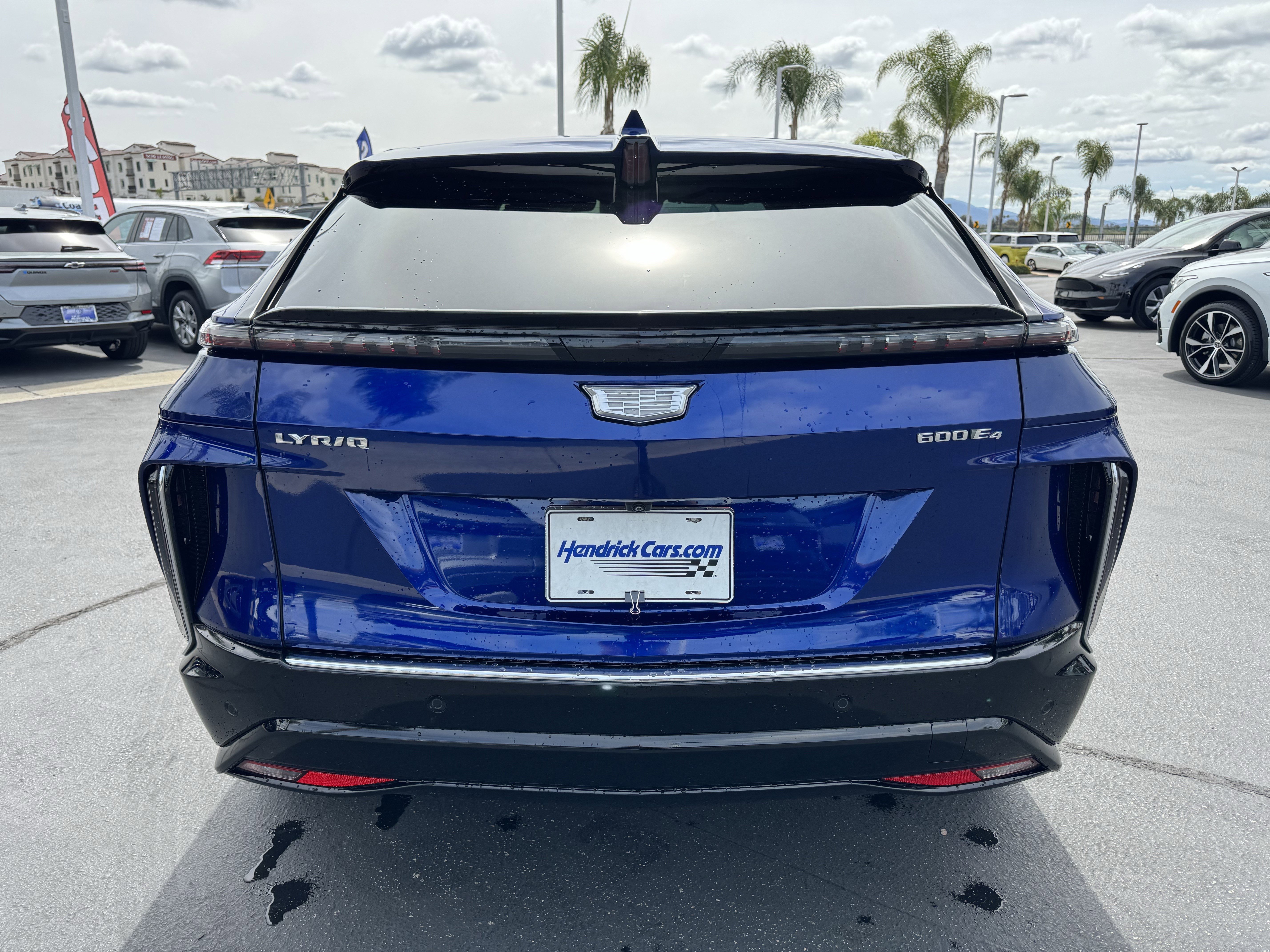 Used 2024 Cadillac Lyriq Luxury AWD/4WD image 9