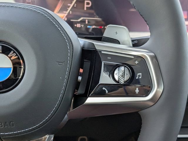New 2026 BMW 760i xDrive w/ Luxury Rear Seating Package image 27