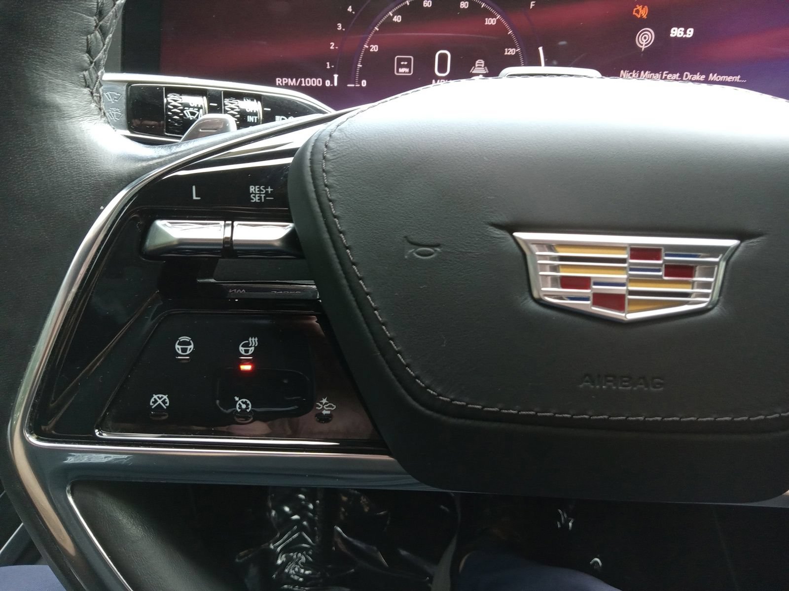 Used 2025 Cadillac Escalade ESV Sport Platinum AWD/4WD image 23