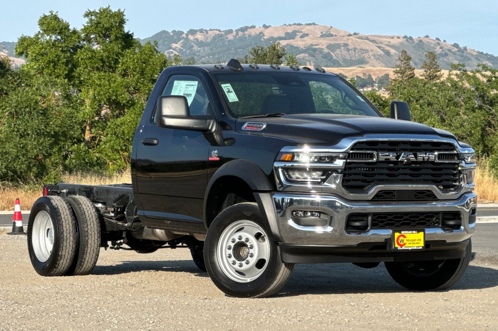 New 2025 RAM 5500 Tradesman w/ Chrome Appearance Group AWD/4WD image 2