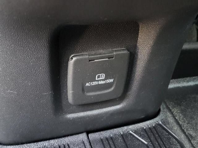 Used 2020 GMC Terrain SLT w/ Preferred Package FWD image 16