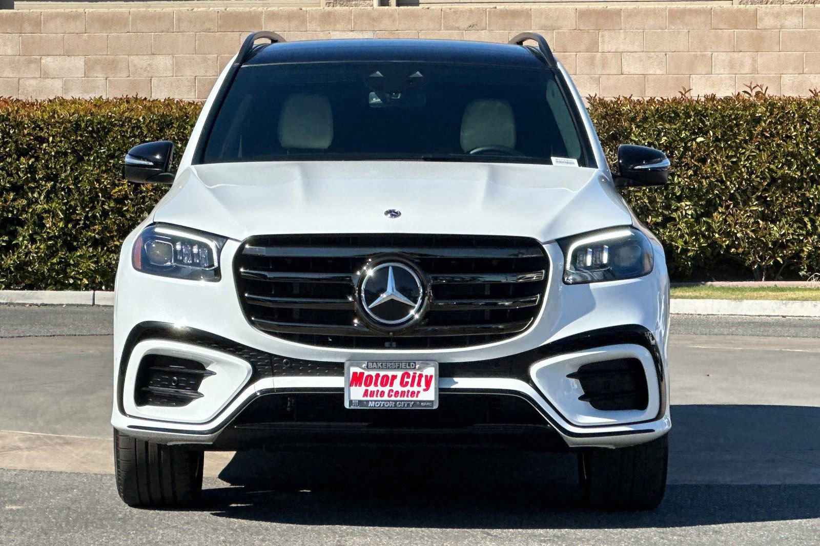 Used 2025 Mercedes-Benz GLS 450 4MATIC image 9