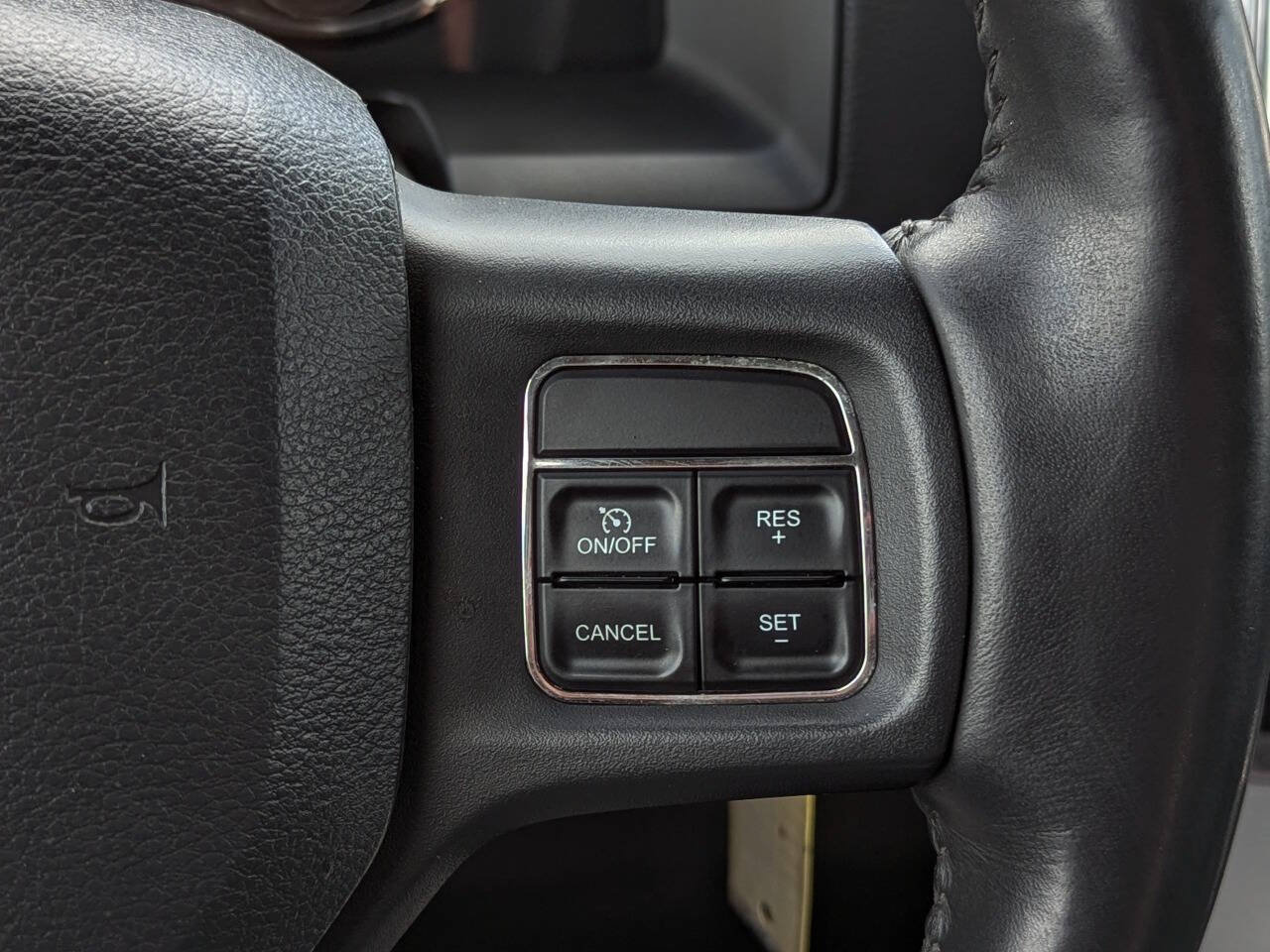 Used 2012 RAM 1500 Laramie AWD/4WD image 23