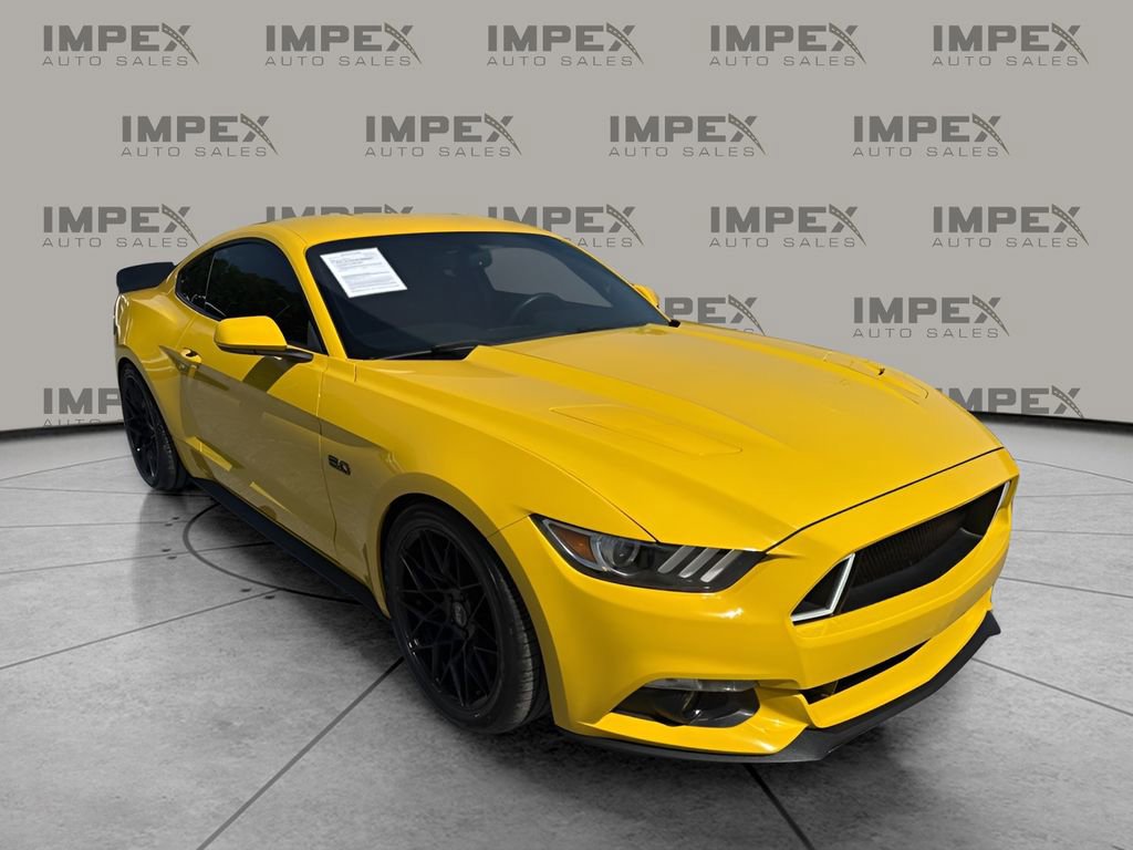 Used 2017 Ford Mustang GT RWD image 6