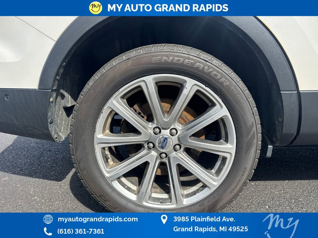 Used 2016 Ford Explorer Limited w/ Equipment Group 301A AWD/4WD image 36