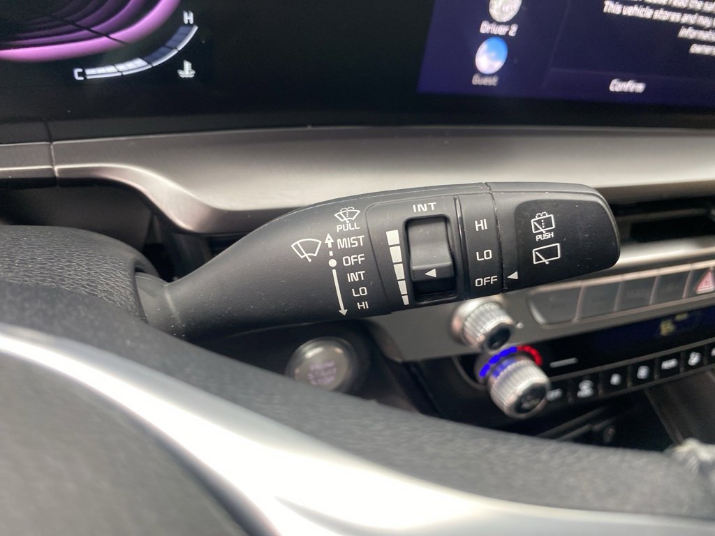 Used 2023 Kia Telluride LX image 33