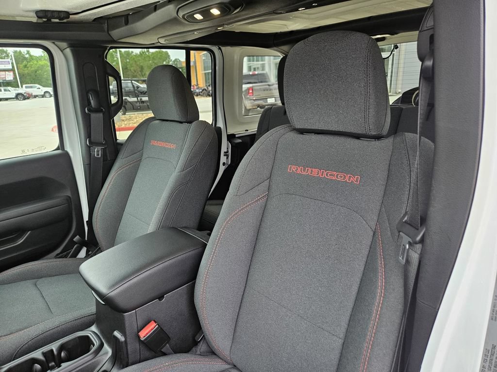 Used 2026 Jeep Wrangler Unlimited Rubicon AWD/4WD image 14
