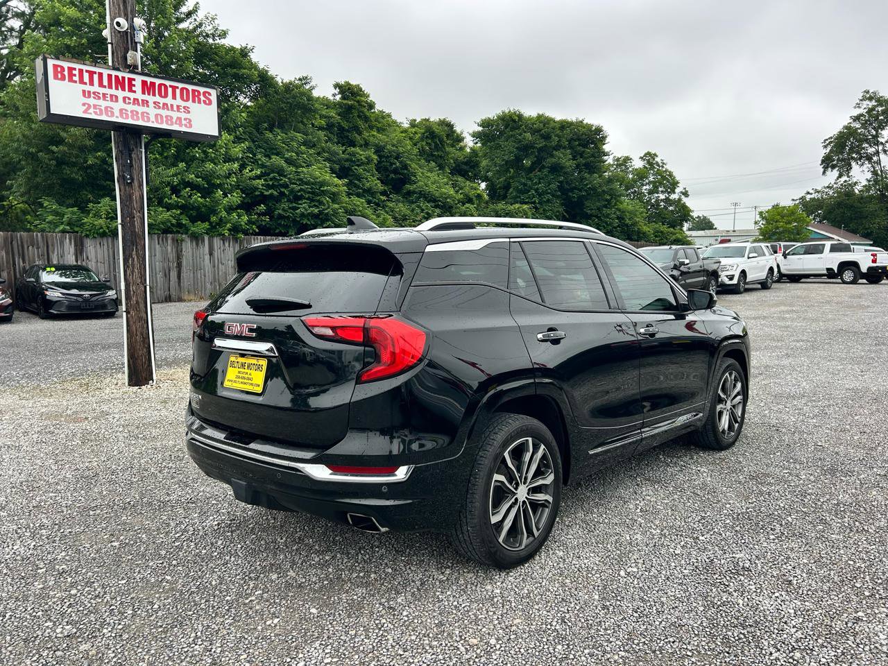 Used 2018 GMC Terrain Denali w/ Advanced Safety Package FWD image 2