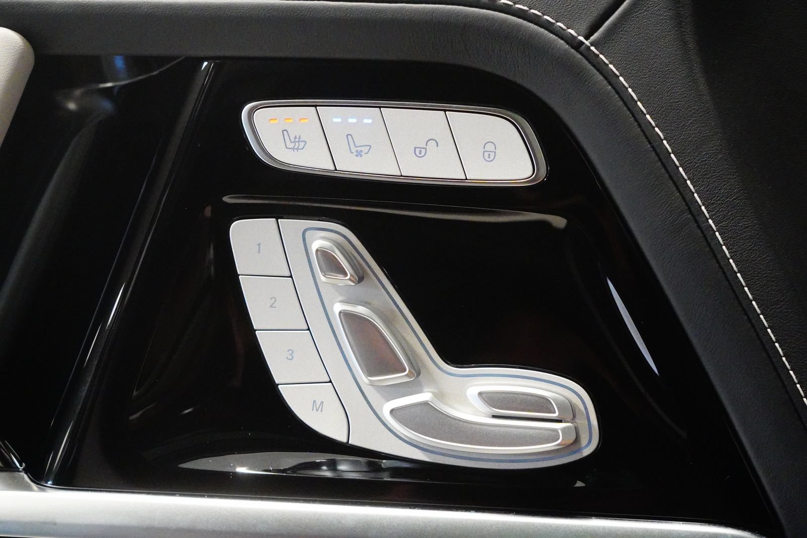Certified 2026 Mercedes-Benz G 63 AMG 4MATIC image 30