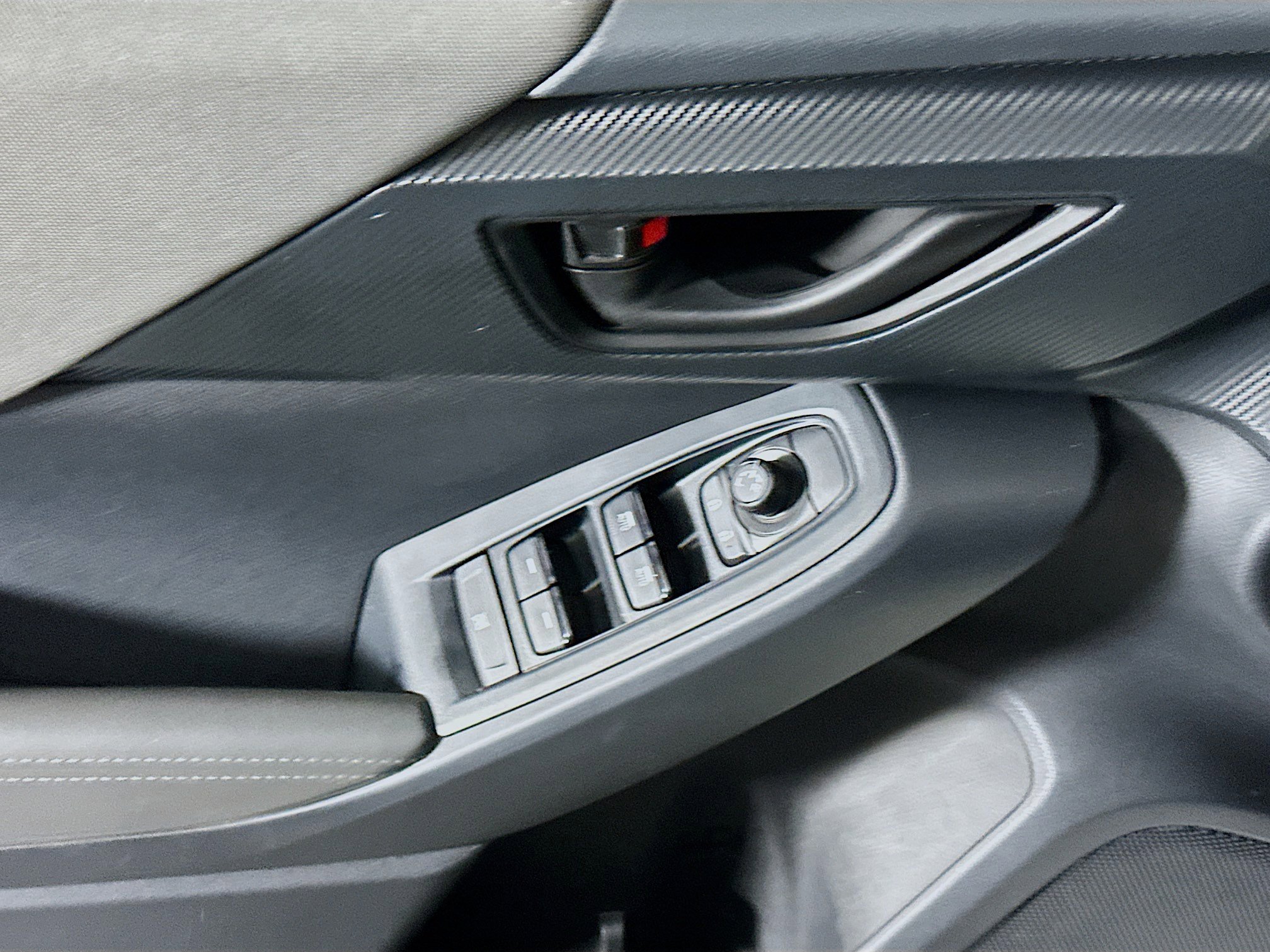 Used 2024 Subaru Crosstrek 2.0i Premium image 15