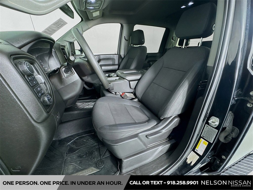 Used 2021 Chevrolet Silverado 2500 Custom w/ Custom Value Package image 20