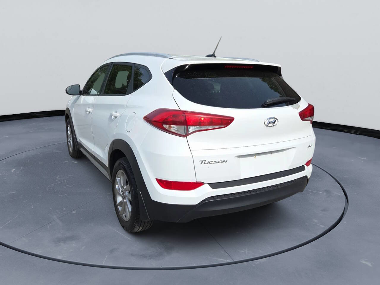 Used 2017 Hyundai Tucson SE image 8