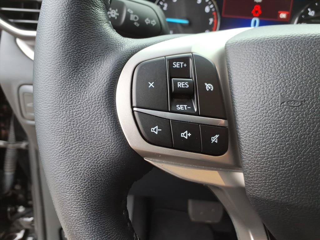 Used 2022 Ford Explorer XLT w/ Equipment Group 202A AWD/4WD image 24