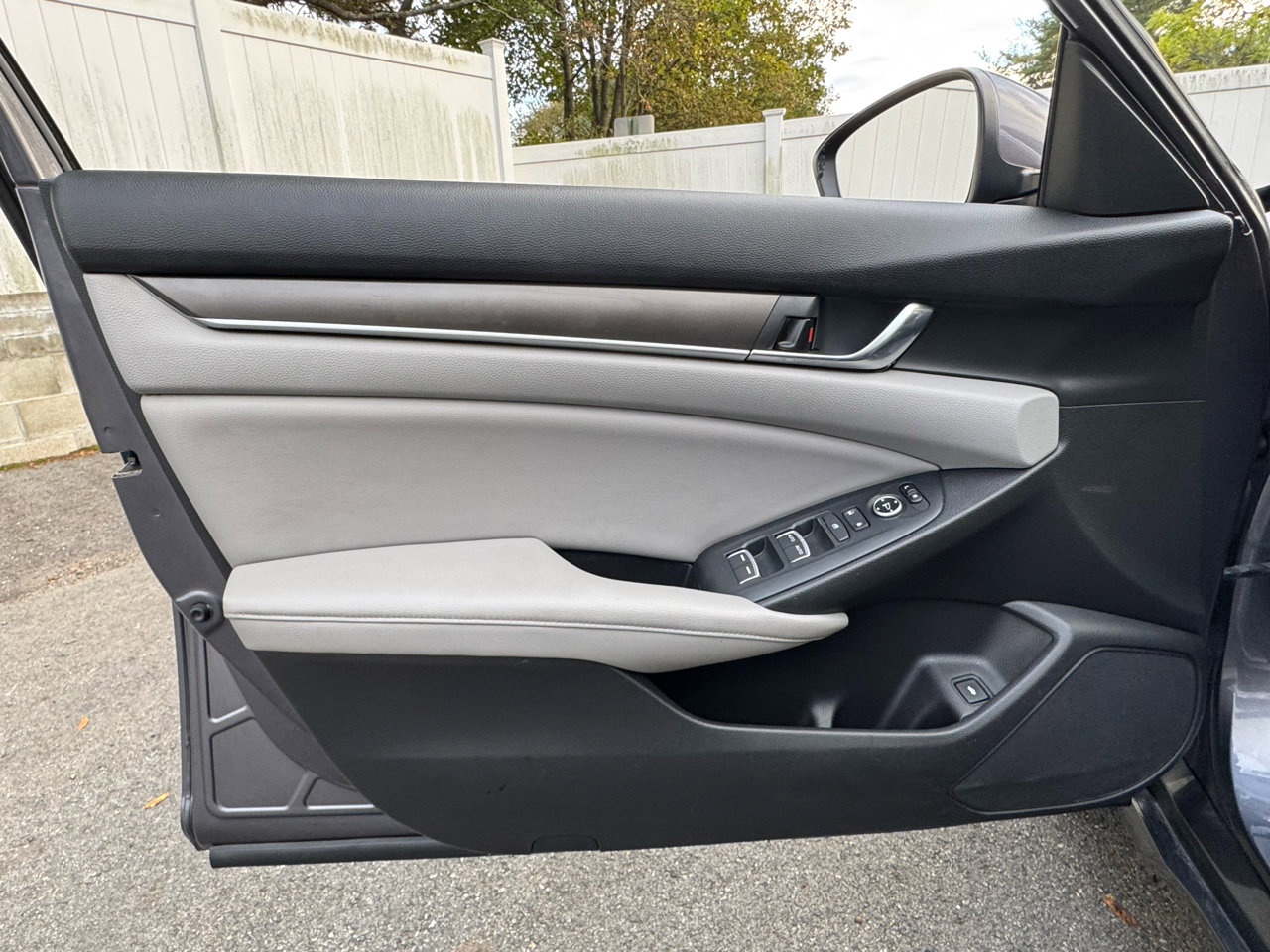 Used 2018 Honda Accord LX image 14